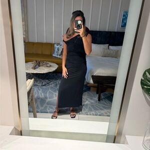 Abercrombie Asymmetrical Twist Elegant Black Off-Shoulder Dress